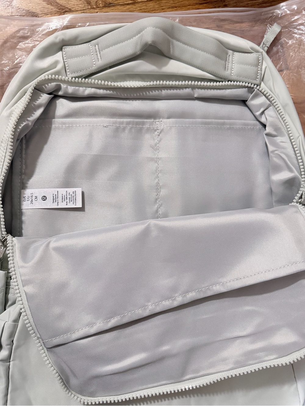 lululemon athletica Light Sage Backpack - 22L - Picture 4 of 7